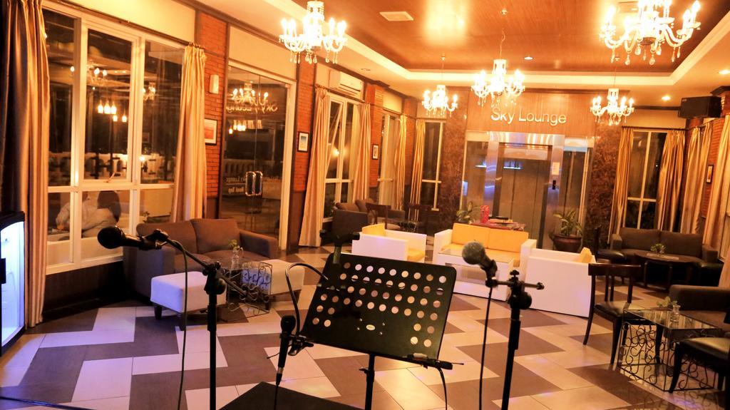 Amarelo Hotel Solo Εξωτερικό φωτογραφία
