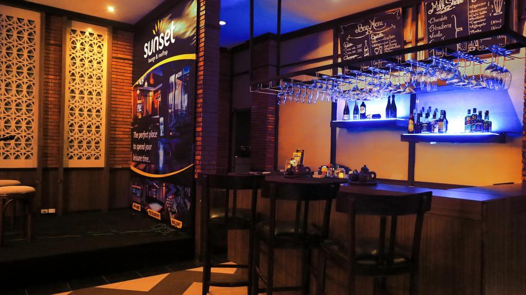 Amarelo Hotel Solo Εξωτερικό φωτογραφία