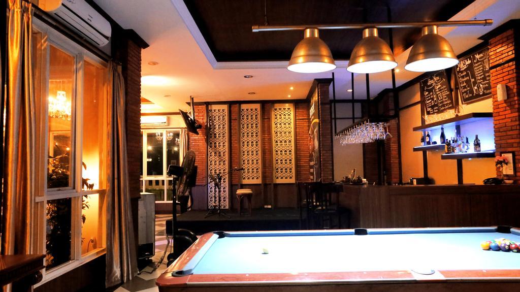 Amarelo Hotel Solo Εξωτερικό φωτογραφία