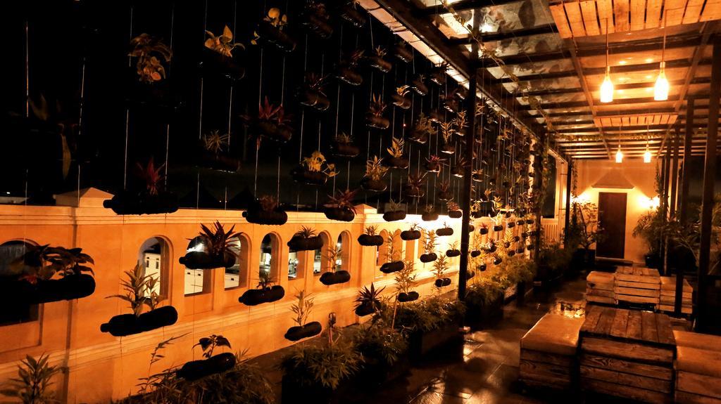 Amarelo Hotel Solo Εξωτερικό φωτογραφία