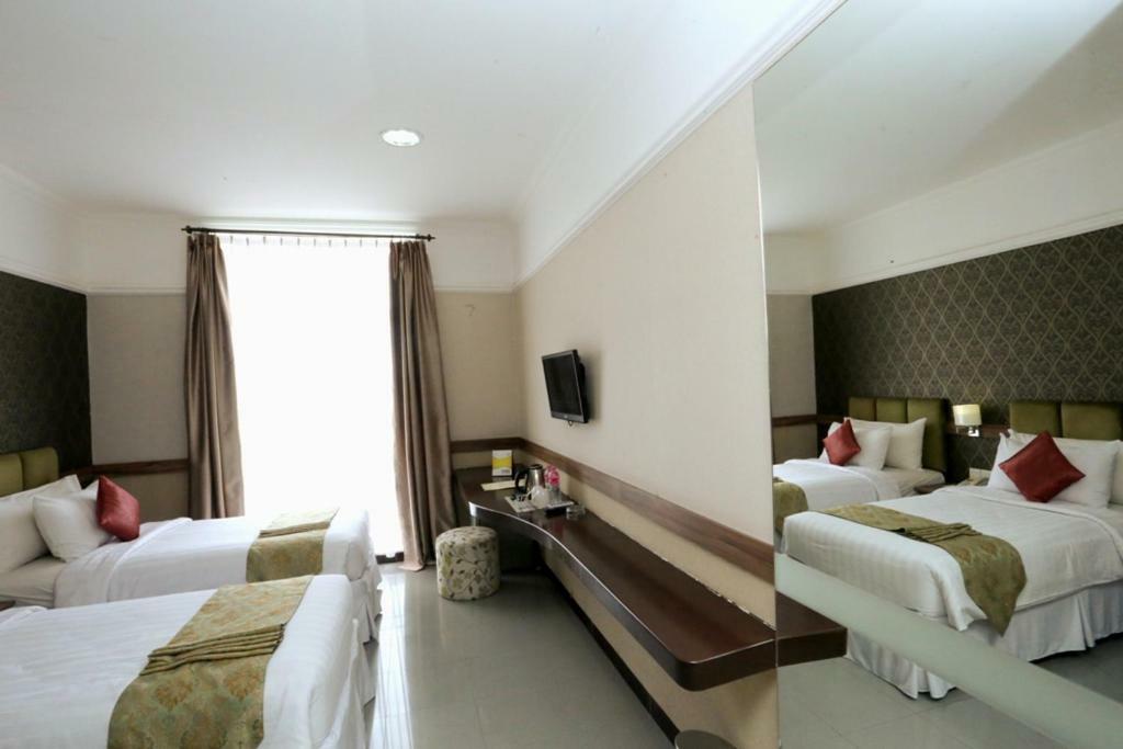 Amarelo Hotel Solo Εξωτερικό φωτογραφία